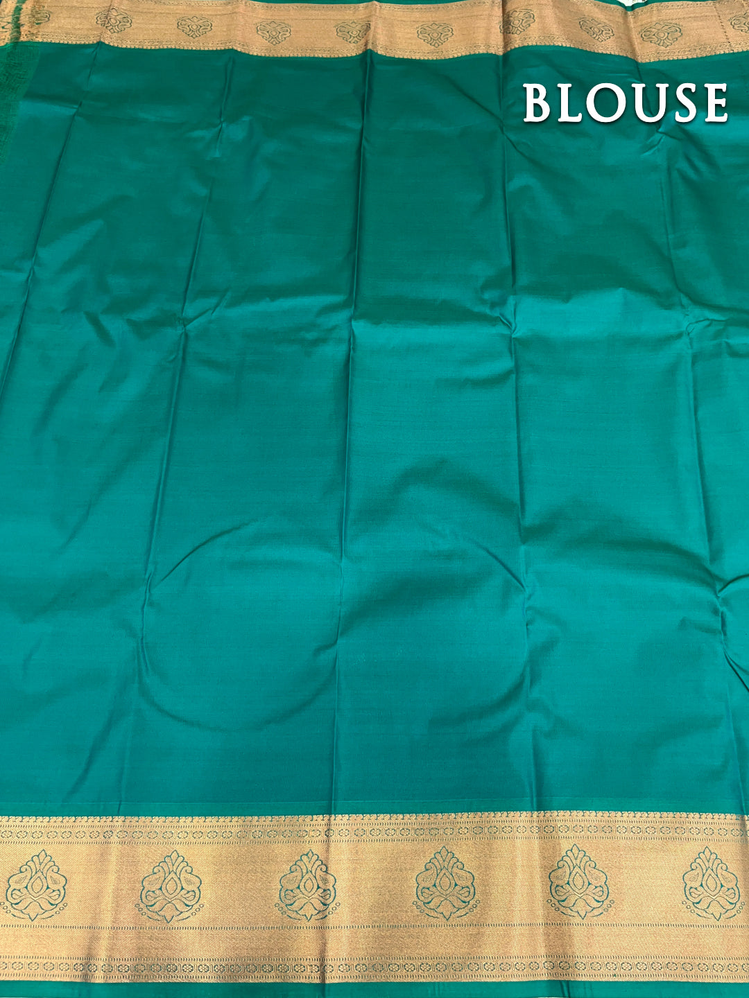 Dual color of grey kanchipuram korvai silk saree