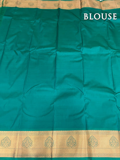 Dual color of grey kanchipuram korvai silk saree