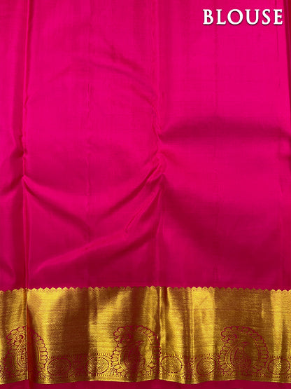 Dual color of light pink kanchipuram pure silk saree