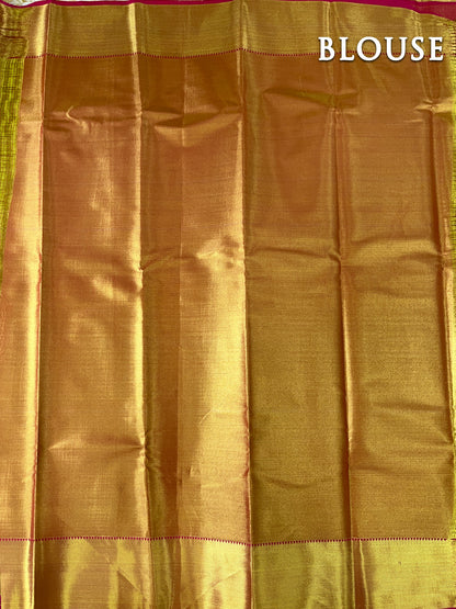 Dual color of pink and gold muhurtham silk saree