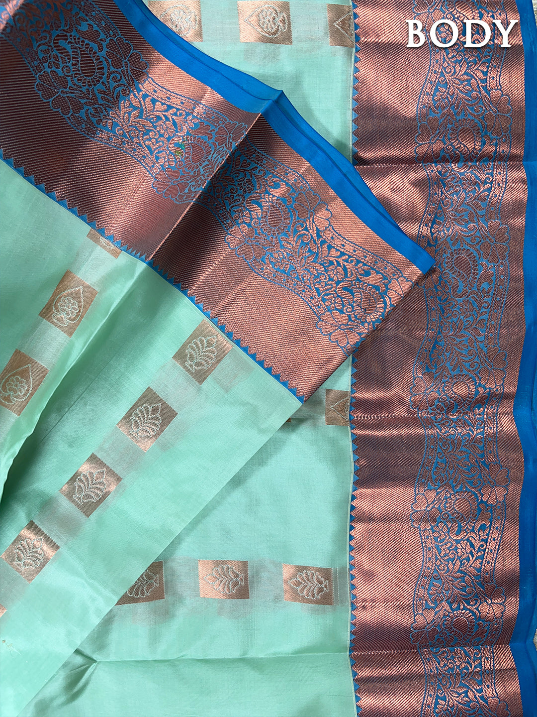 Dual color of blue kanchipuram pure silk saree