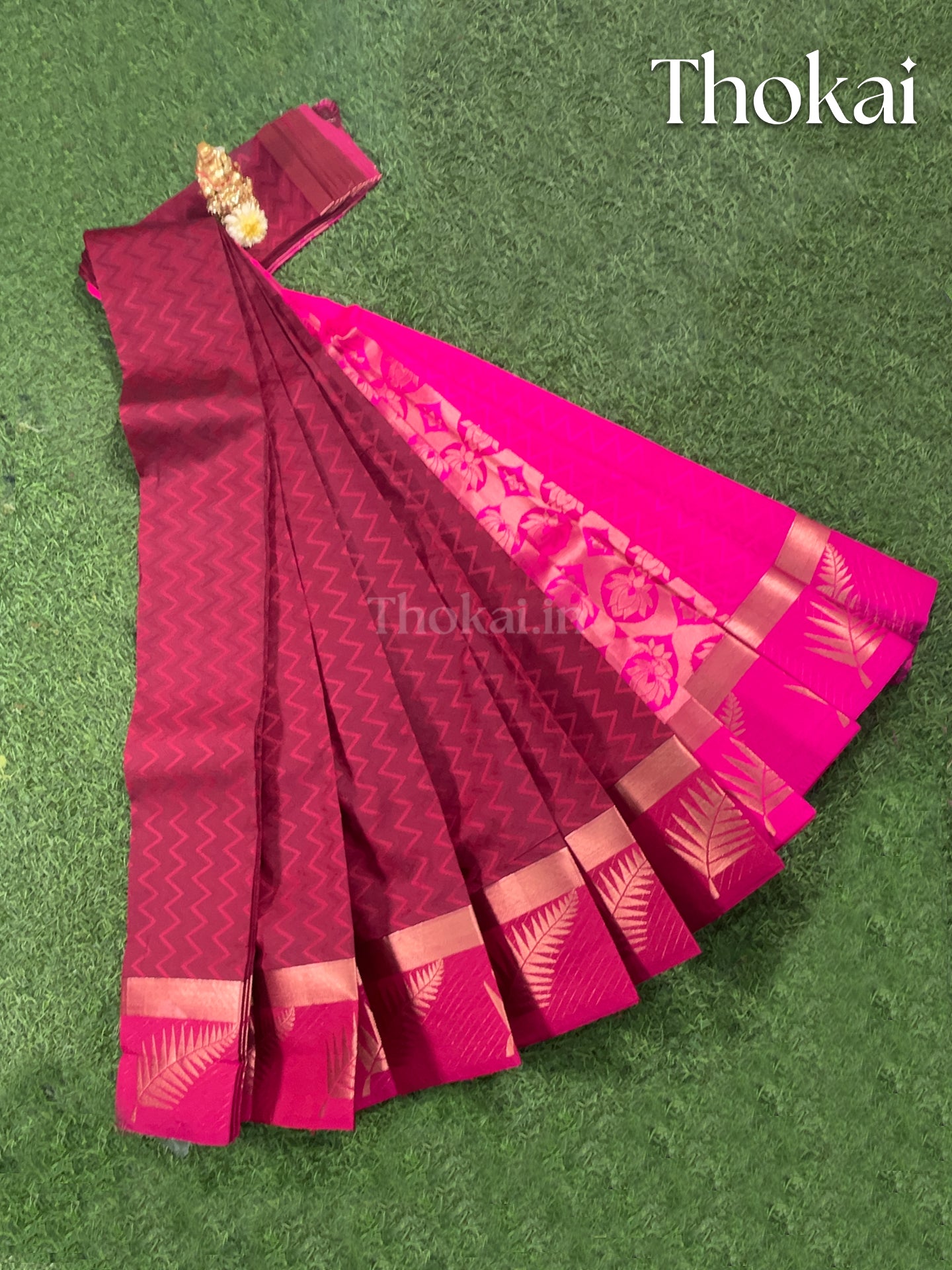Dual shade of maroon and pink semi silk saree