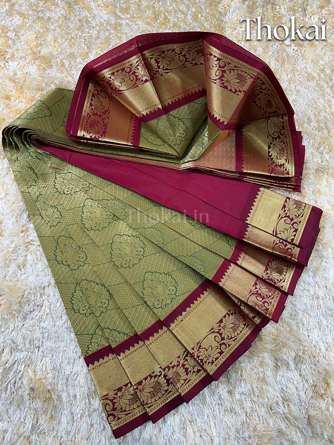 Green electronic jacquard kanchipuram korvai silk saree
