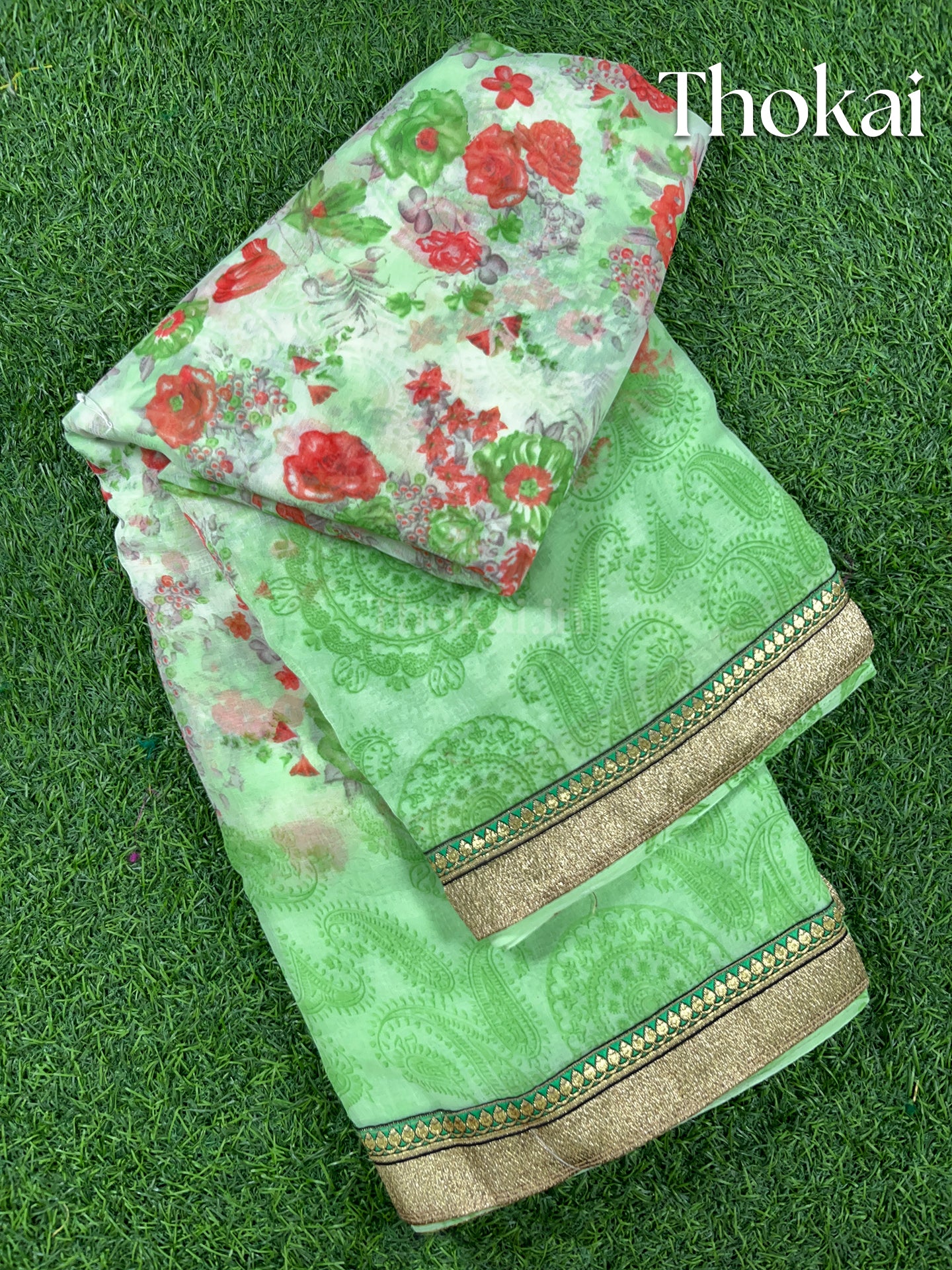 Dual shade of green georgette saree