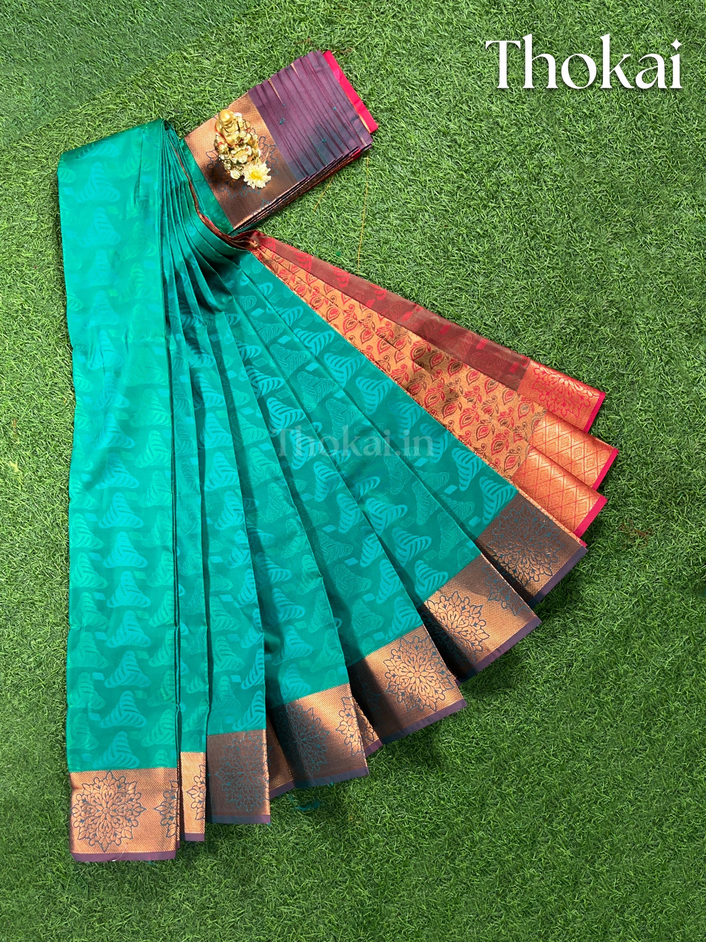 Dual shade of turquoise and maroon semi silk saree