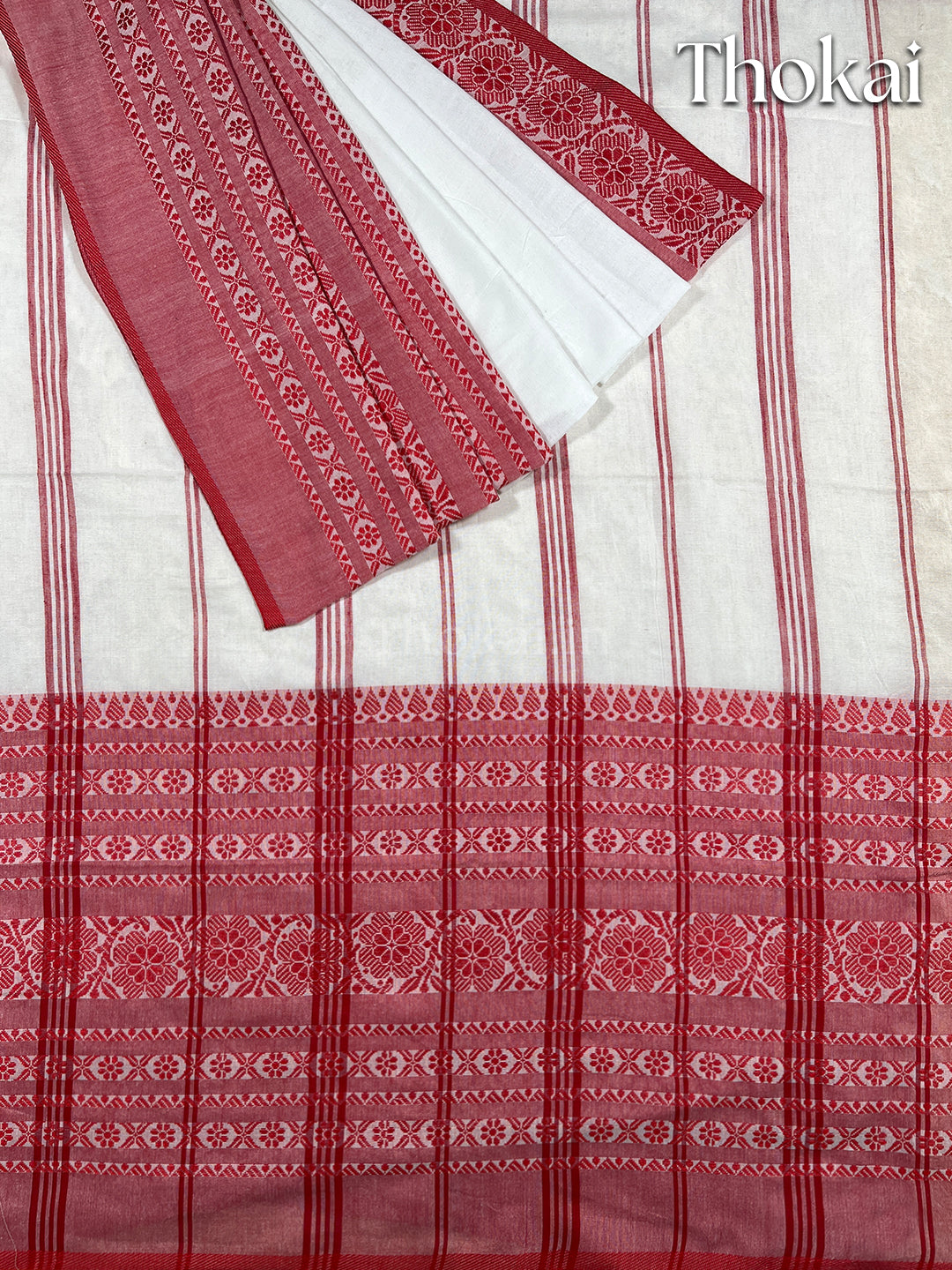 White and red begumpuri cotton saree