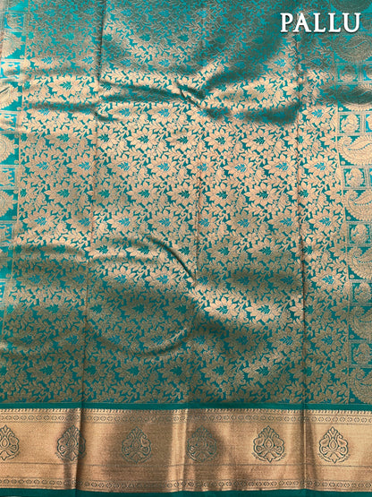 Dual color of grey kanchipuram korvai silk saree